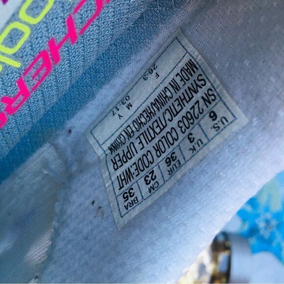 KAWII Swarovski Crystal Custom Skechers🦋💕🌺💝🦋 - Picture 10 of 13